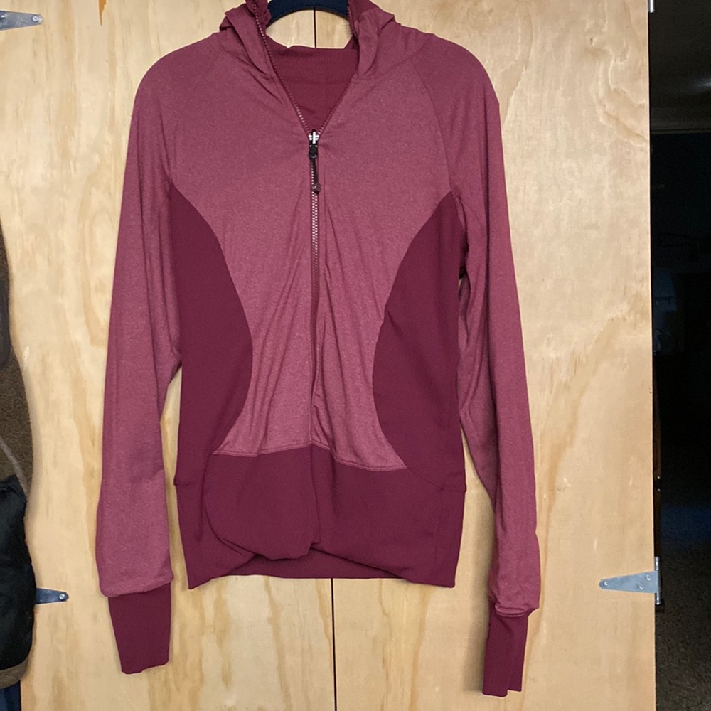 Lululemon reversible full zipped hooded jacket, size 10 color burgundy